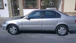 Honda Civic Sedán  EXR