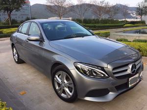 Mercedes Benz Clase C C200 CGI Exclusive con escapes