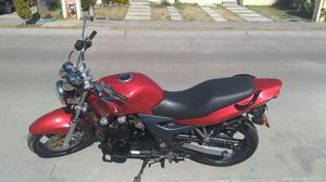 Moto Kawasaki 750 cc Seminueva