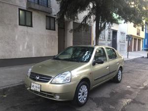 Nissan Platina Sedán 