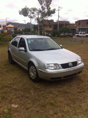 Volkswagen Jetta Sedán 