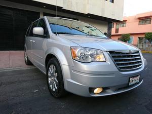Chrysler Town & Country 5p aut Limited
