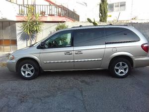 Chrysler Town & Country Familiar 