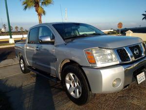 !Como Nueva! Nissan Titan  piel La mas equipada