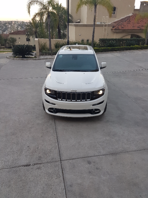 jeep grand cherokee srt