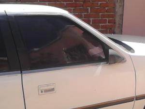 Chrysler Spirit Sedán 