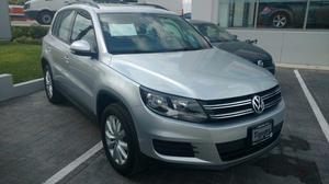 Volkswagen Tiguan SUV 