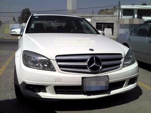 Mercedes-Benz Clase C Sedán **HAY CREDITO*