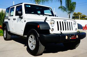 Jeep Wrangler 4P UNLIMITED SPORT 3.6 AUT 4X4