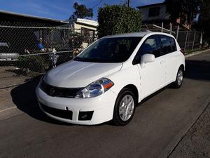 Nissan versa Hatchback  (recién importado)