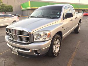 Dodge Ram Pickup Quad Cab SLT aut 4x2 a/a 5.7L