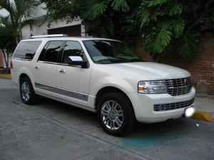 Lincoln Navigator Familiar 