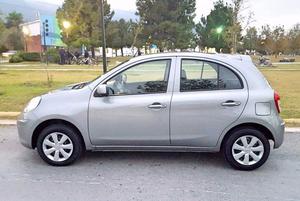 Nissan March Modelo  Estandar