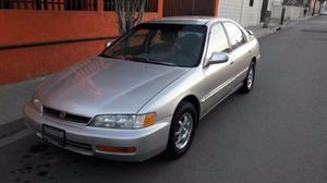 Honda Accord Sedán  NACIONAL, BUENAS CONDICIONES
