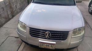 Volkswagen Passat Sedán 