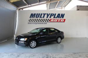 Volkswagen Jetta L4/2.0 Aut