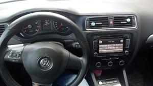 Volkswagen Jetta Sport  QC Pantalla