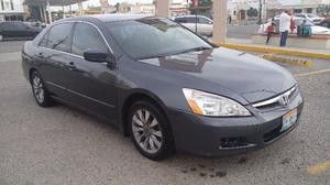 Honda Accord Sedán 