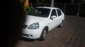 Nissan Platina Sedán 