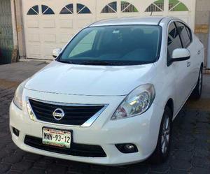 Nissan Versa 4p Advance 5vel