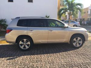 Toyota Highlander SUV  Sport IMPECABLE