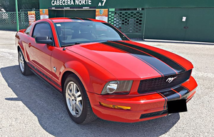 Ford Mustang Coupe Deluxe