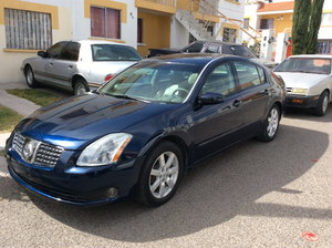 Precioso Nissan Máxima 