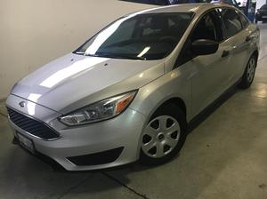 Ford Focus 4p S L4 2.0 Man