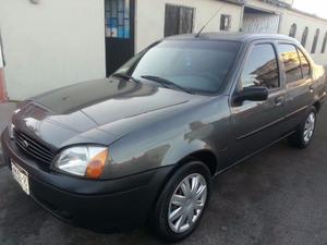 Ford Fiesta Sedán 