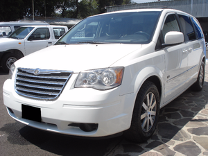 Town & Country 25 Aniversario Impecable Full Equipo