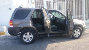 Ford Escape 4 x 