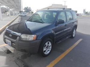 Ford Escape Familiar 