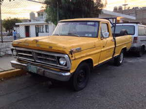 FORD PICK UP 71