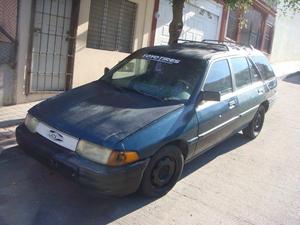 Ford Escort Sedán 