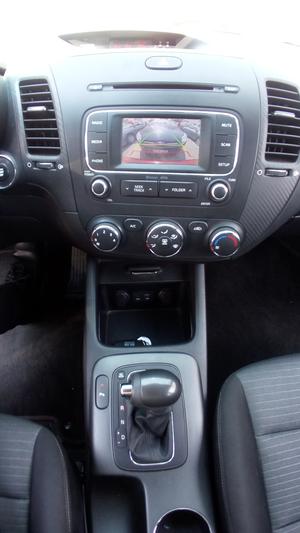 Kia Forte EX 4PTS TA A/AC TELA C/R RA-16