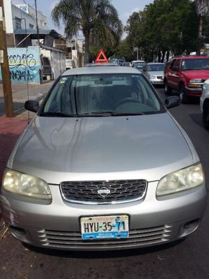 Nissan Sentra Sedán 