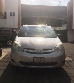 Toyota Sienna 5p CE aut