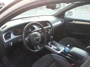 Audi A4 Sedán 