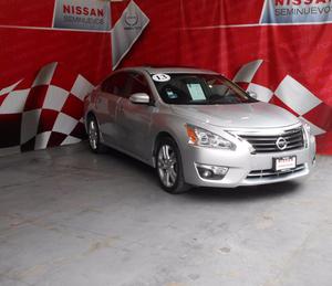 Nissan Altima 4p Exclusive v6 piel CVT