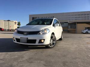 Nissan Tiida 4p Sedan Emotion 6vel a/a ee CD b/a