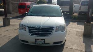 Chrysler Town & Country 5p Aut Lx 