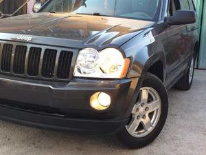 Grand Cherokee Laredo V6 Piel 4x2 (americana)