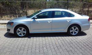 Volkswagen Passat Sportline L5/2.5 Aut. De Lujo Único