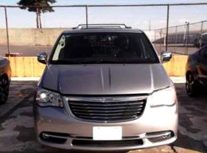 Chrysler Town And Country Limited , Llevatela A Credito