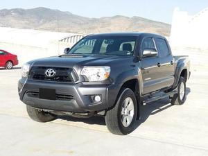 Toyota Tacoma Sport 4x Gris