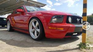 Mustang gt impecable !!
