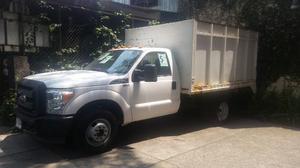 Ford F 350 Super Duty Chasis Cabina.