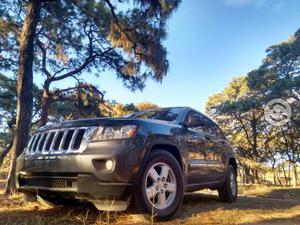 Grand Cherokee Laredo