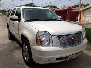 Yukon Denali  En Muy Buenas Condiciones