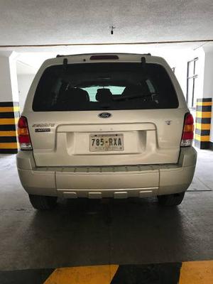 Ford Escape  Limited A/piel Quemacocos